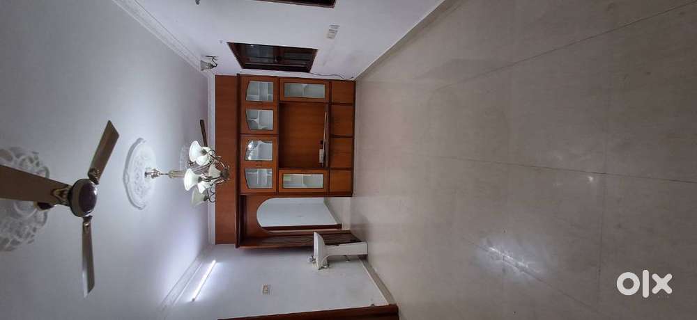 2 BHK FLAT RENT IN KODAMBAKKAM BECHELOR ONLY