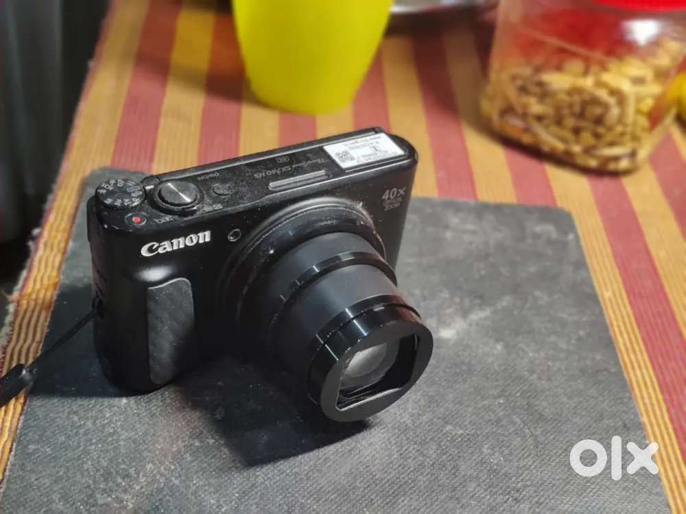 Camera CANON 40X OPTICAL ZOOM