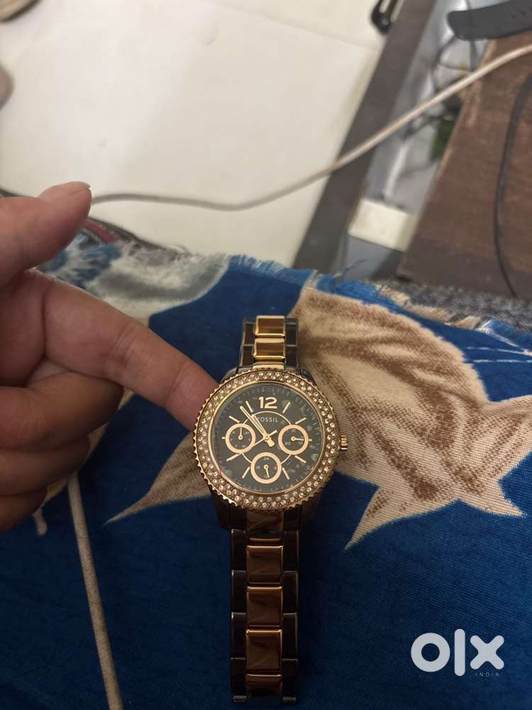 Fossil watch one month old with warranty