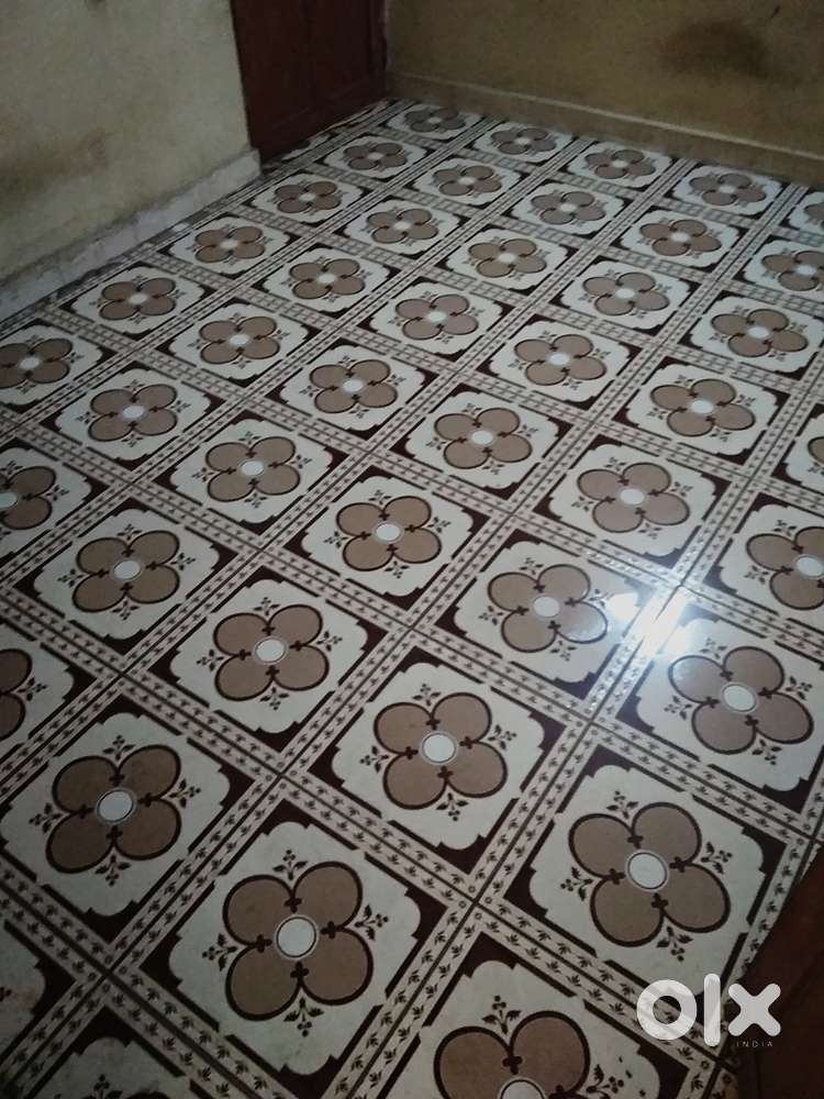 Single seperate room available for male only pls check discription