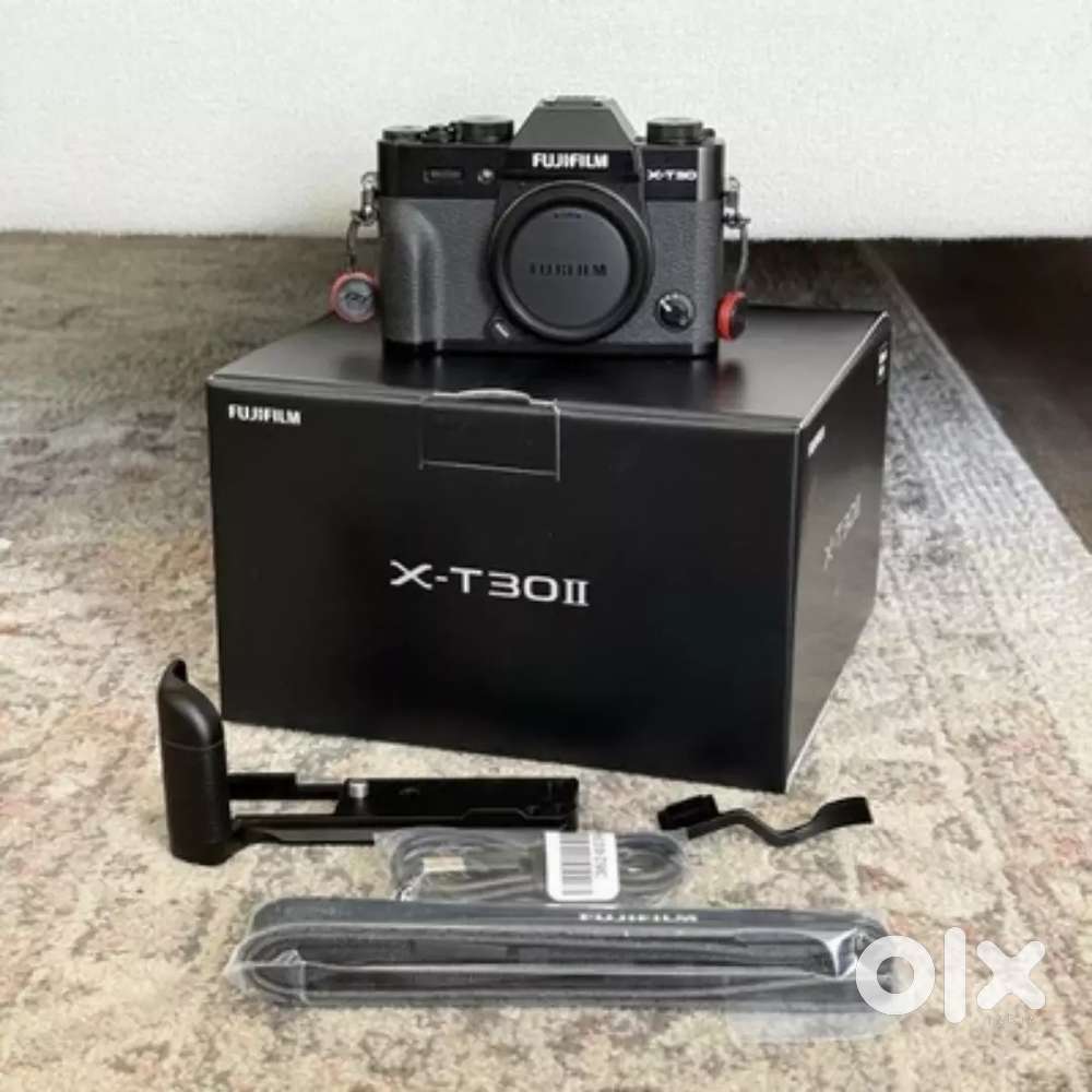 Used item Fujifilm X-T30 II Mirrorless Camera Black Body Only.