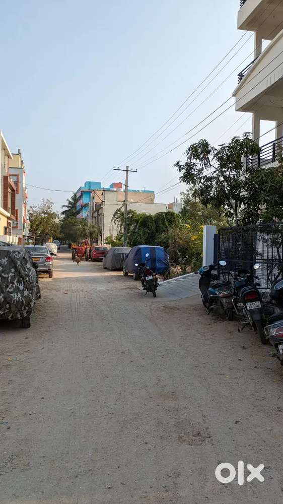 Spacious and semi-furnished 3BHK for rent