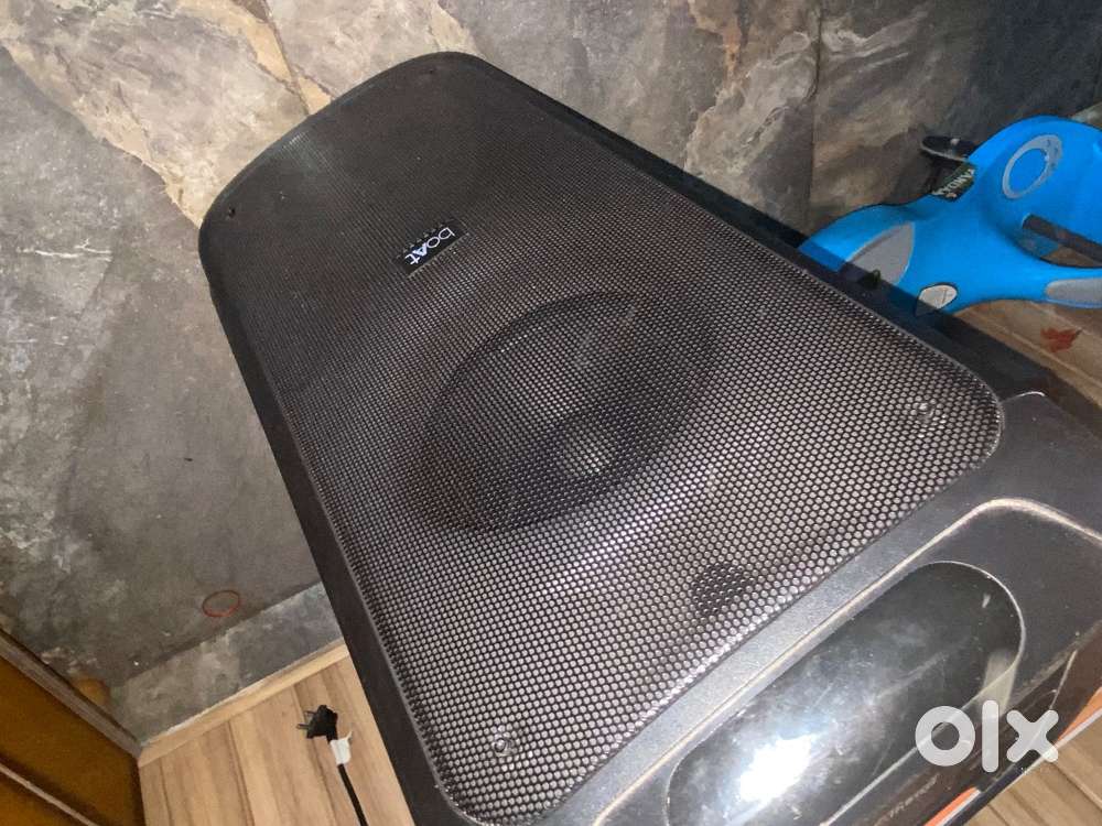 Boat speaker 1 yr old - no issues , just selling it