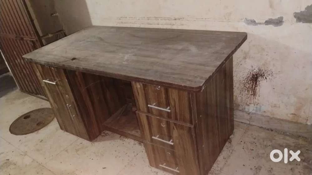 Shop/Office counter For sell Urgent