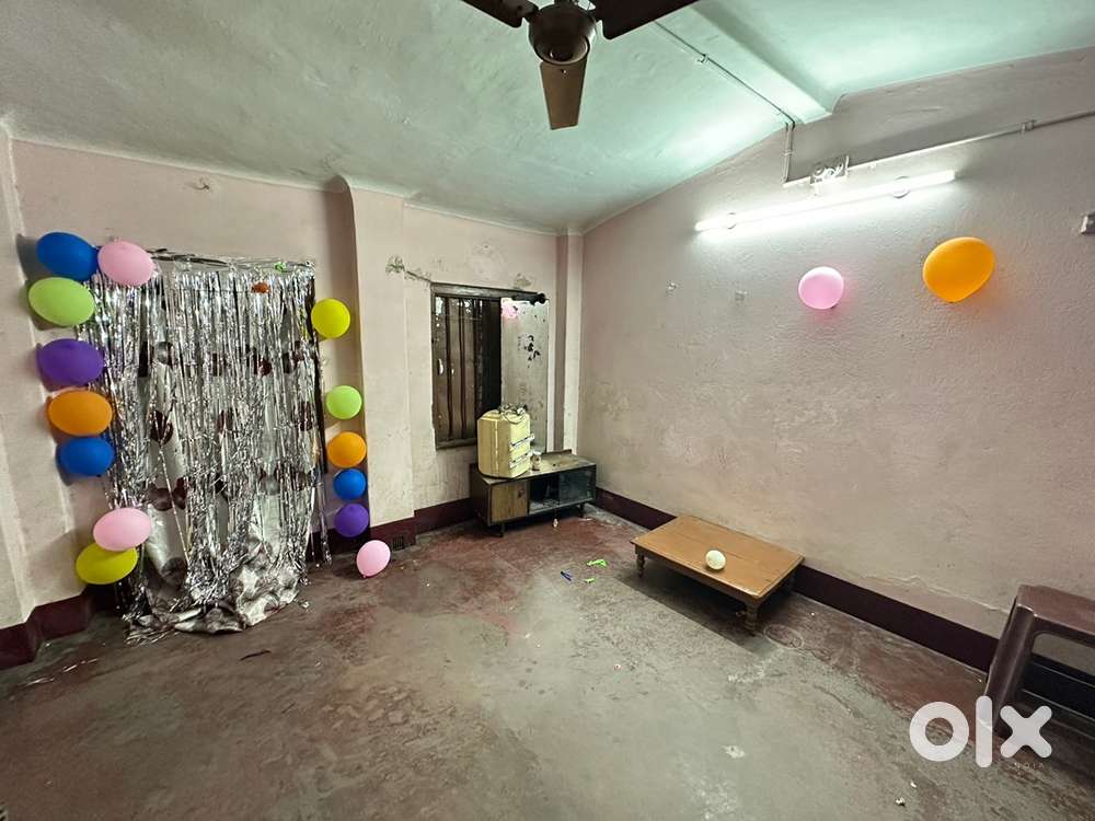 1 Room flat for rent in Mansatala, Khidderpore near St. Thomas school