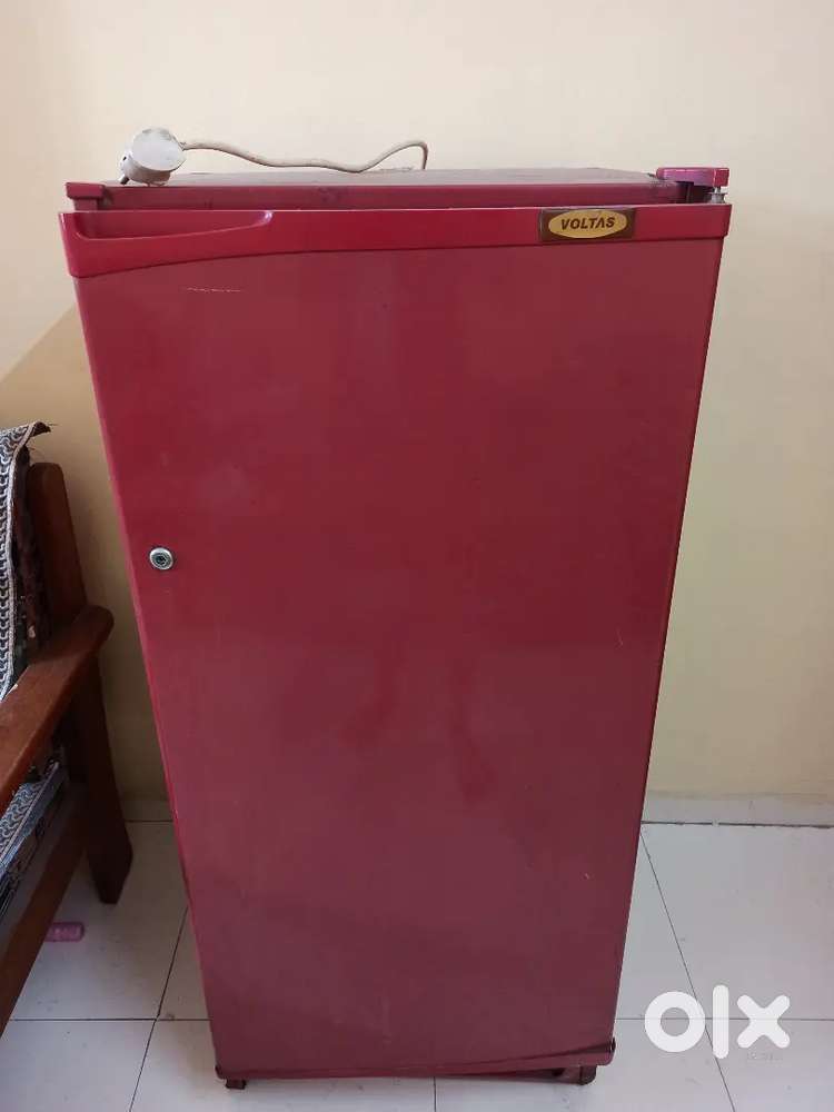 Voltas Refrigerator Fridge  Good working condition with ice tray