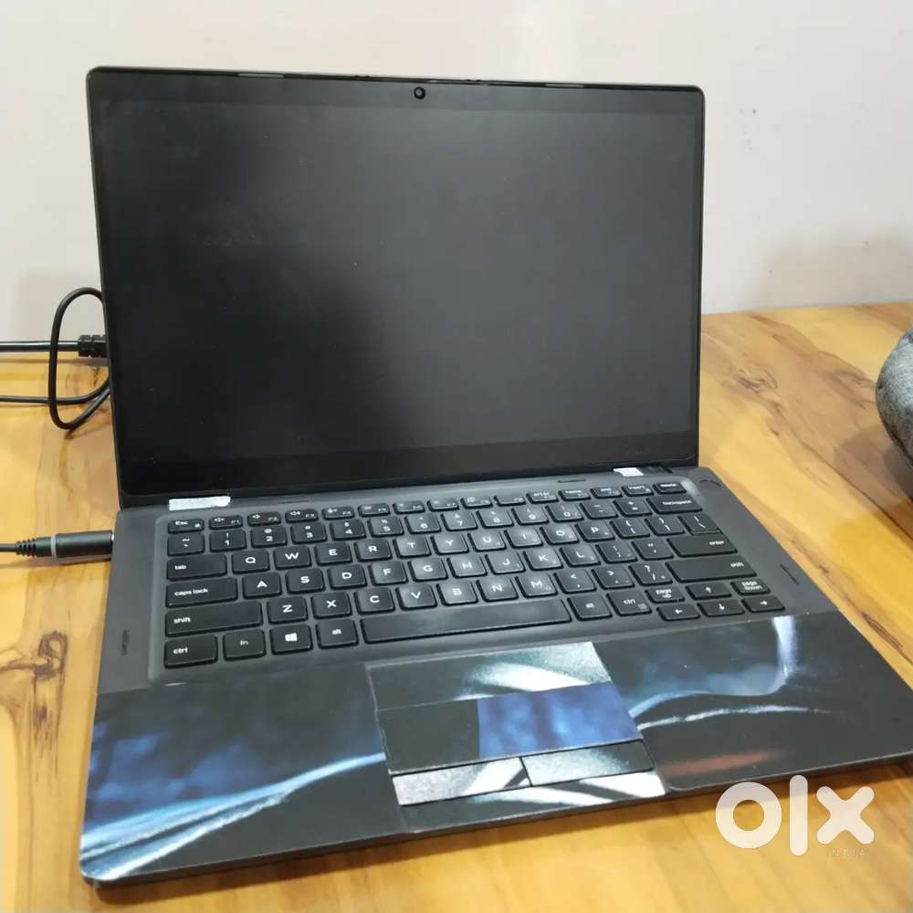 Dell Latitude 5300 2-in-1  i7- 8th generation