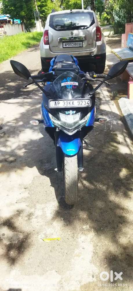 Suzuki Gixxer SF 150