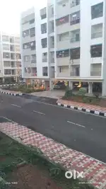 రాజమండ్రి. AV. Road.police quarters backside. Flat for sale. Free regi