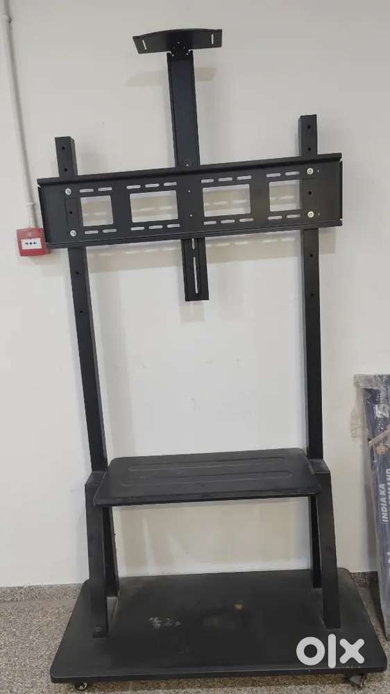 Big touch screen (65)led tv frame