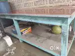6x2 1/2 wodden long  bed cum table without mattress