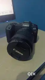 Canon r8 camera
