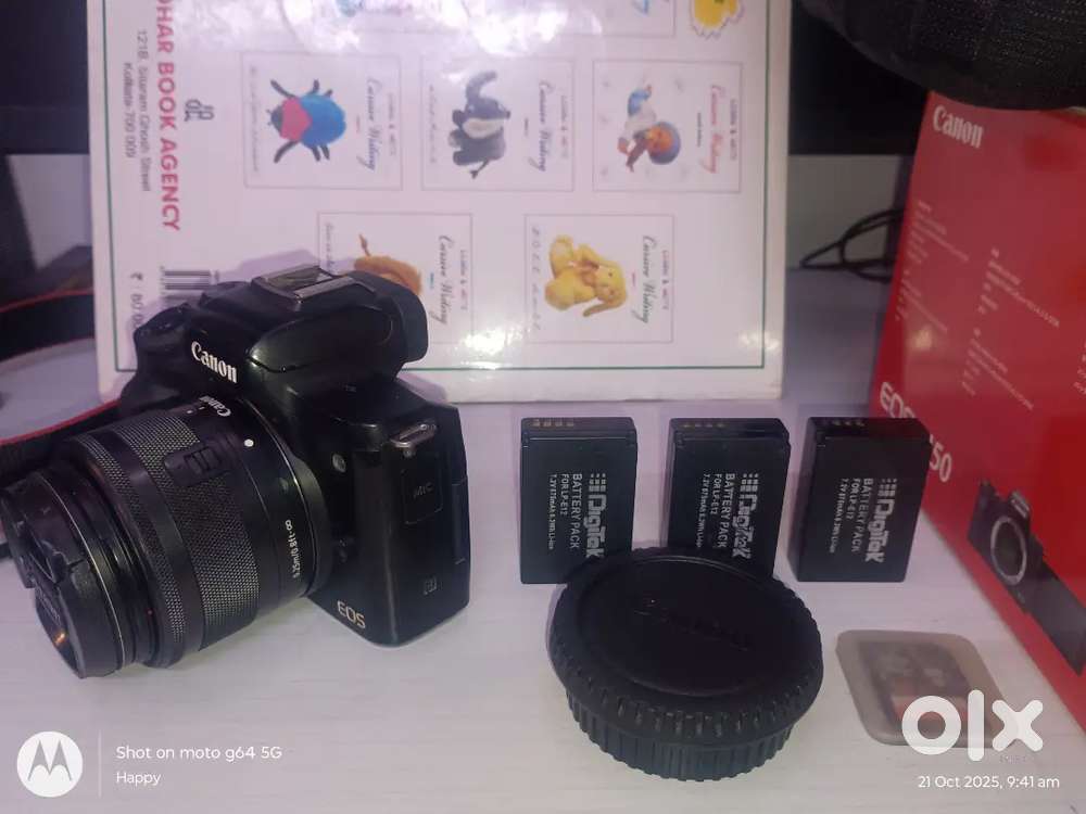 Sale canon m50 lens 15-45 new camera 3 battery / memory card bag