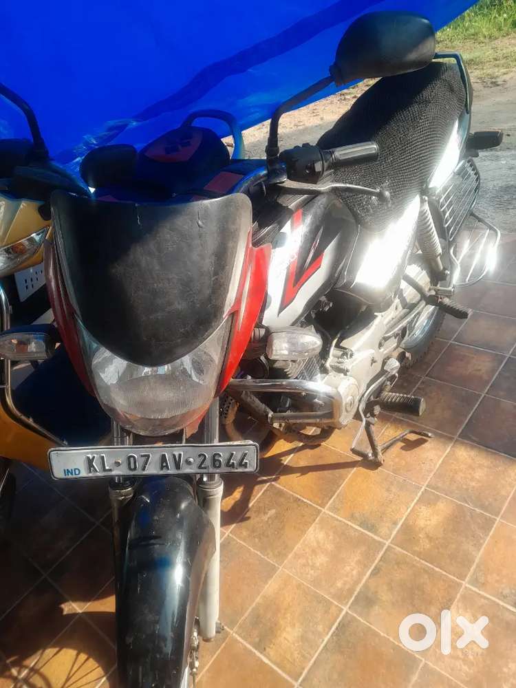 Bajaj CT 100 neat condition 75 milage available papper upto 2029