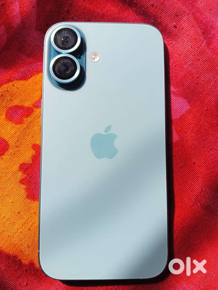 I PHONE 16 (128) BATTERY 100%
