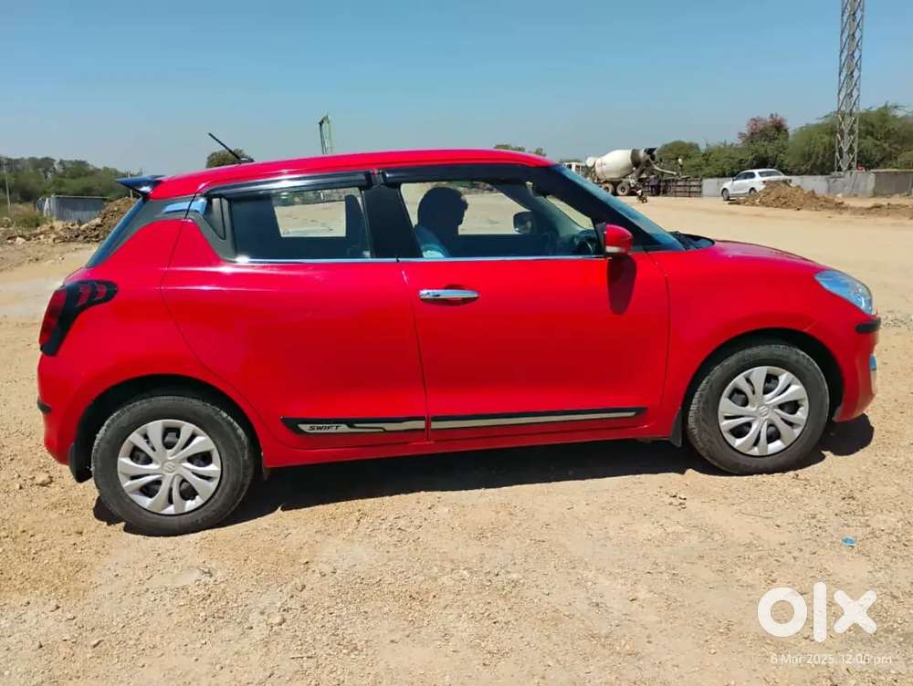 Maruti Suzuki Swift 2022 Petrol 40000 Km Driven