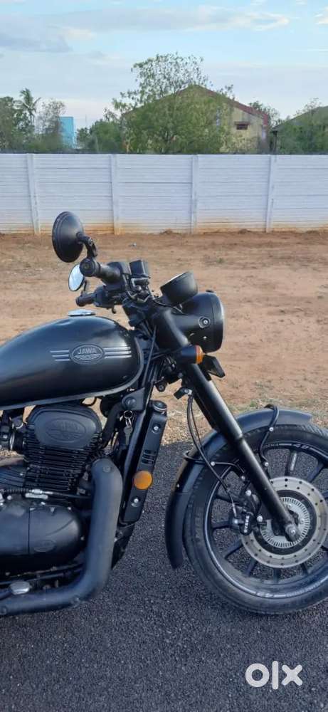 Well maintained jawa42 available for sales