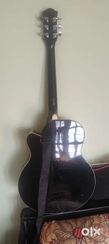 Guitar good condition