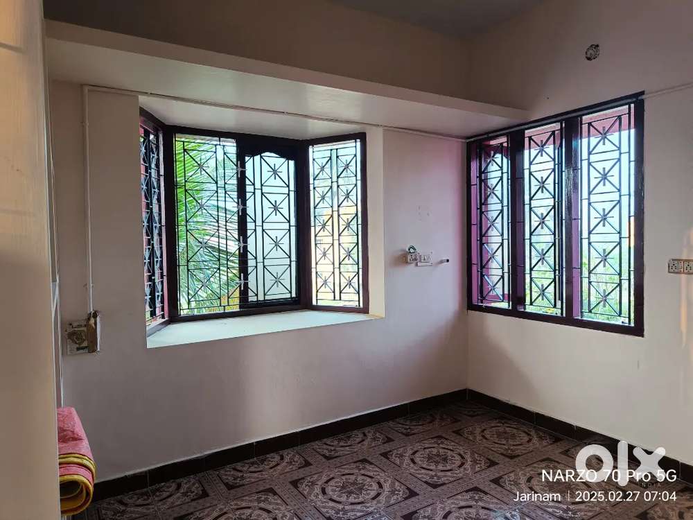 Single room with spacious kitchen