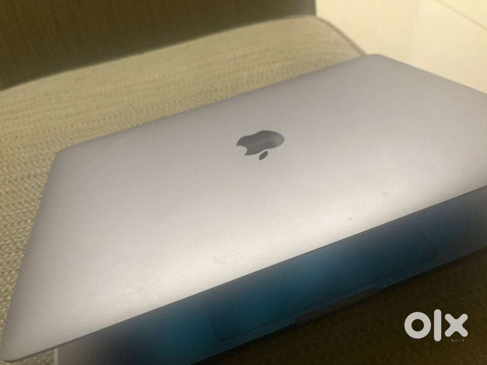 MacBook Pro M1 8 GB / 256 GB