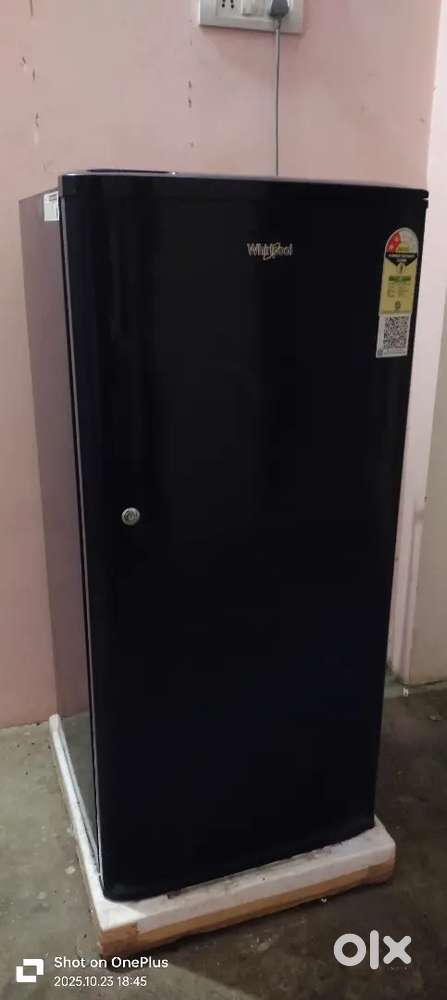 Whirlpool refrigerator 185L single door