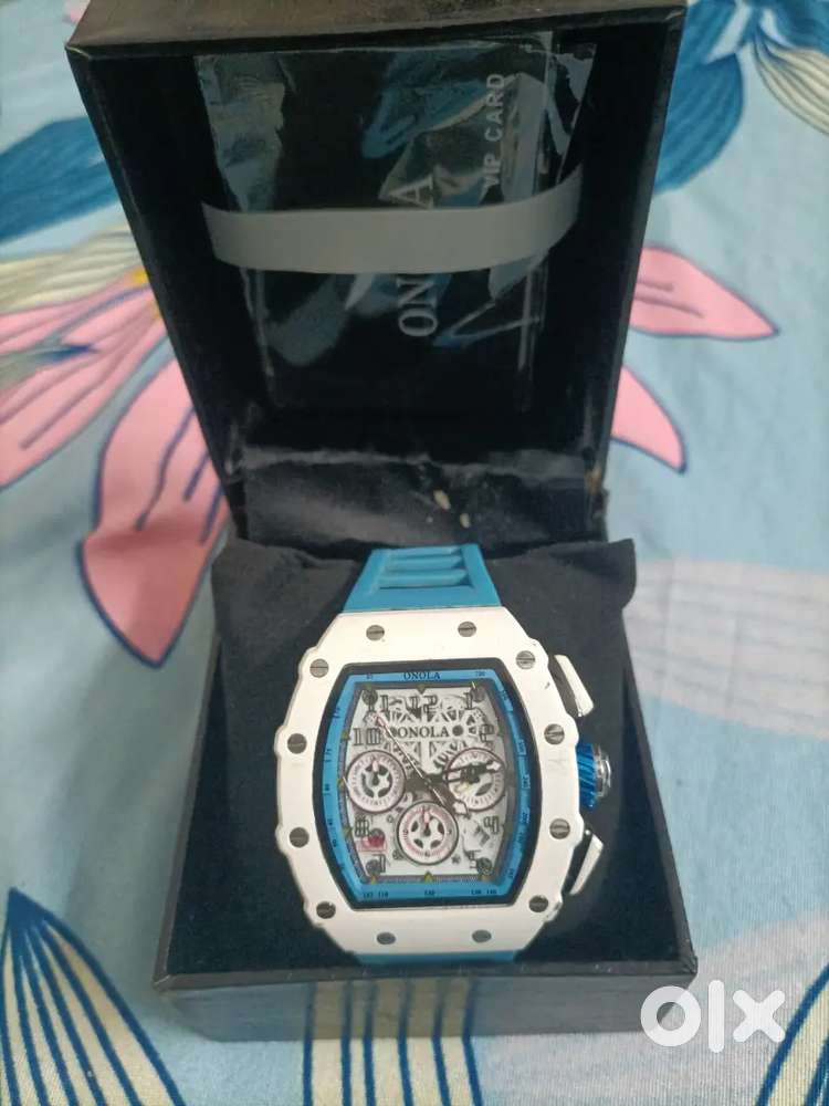 Onola watch, 2025 year watch, stainless blue and white colour in clean