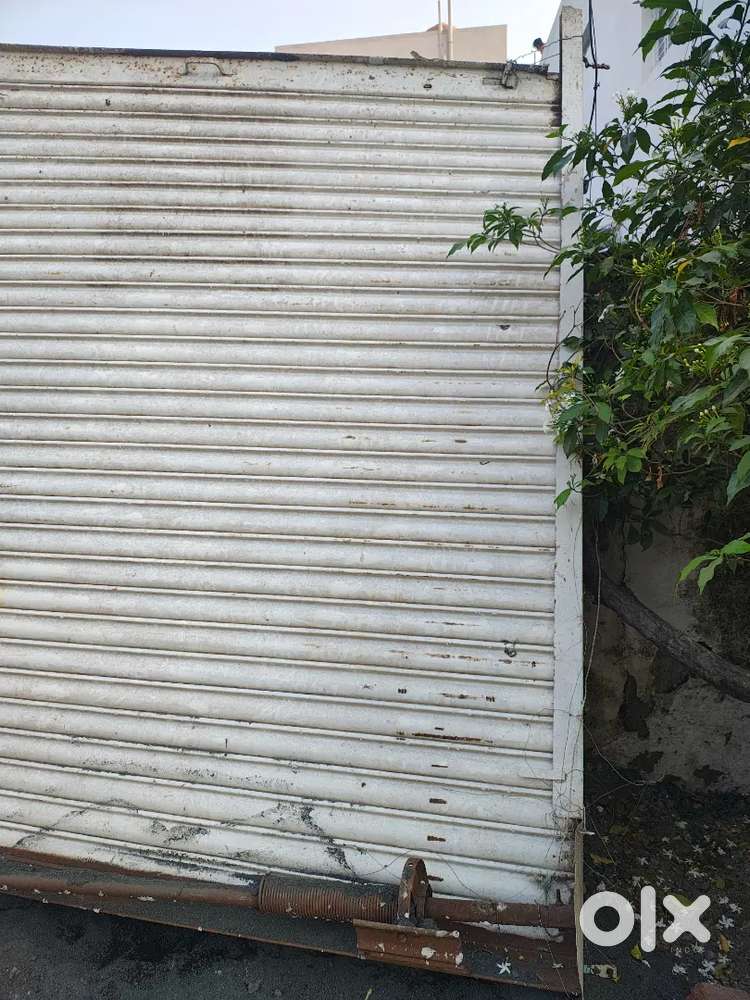 Rolling shutter for shop new in condition