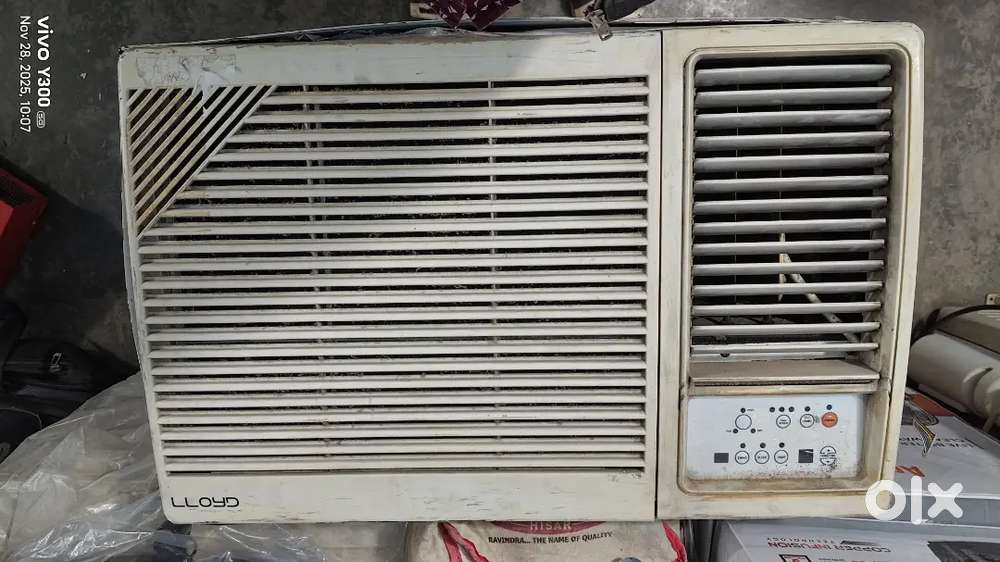 Loyd window ac 1.5 ton