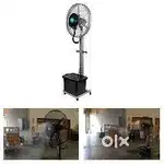 Mist fan with water tank