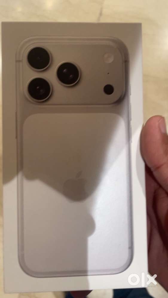 Iphone 17 pro 1 tb brand new silver colour