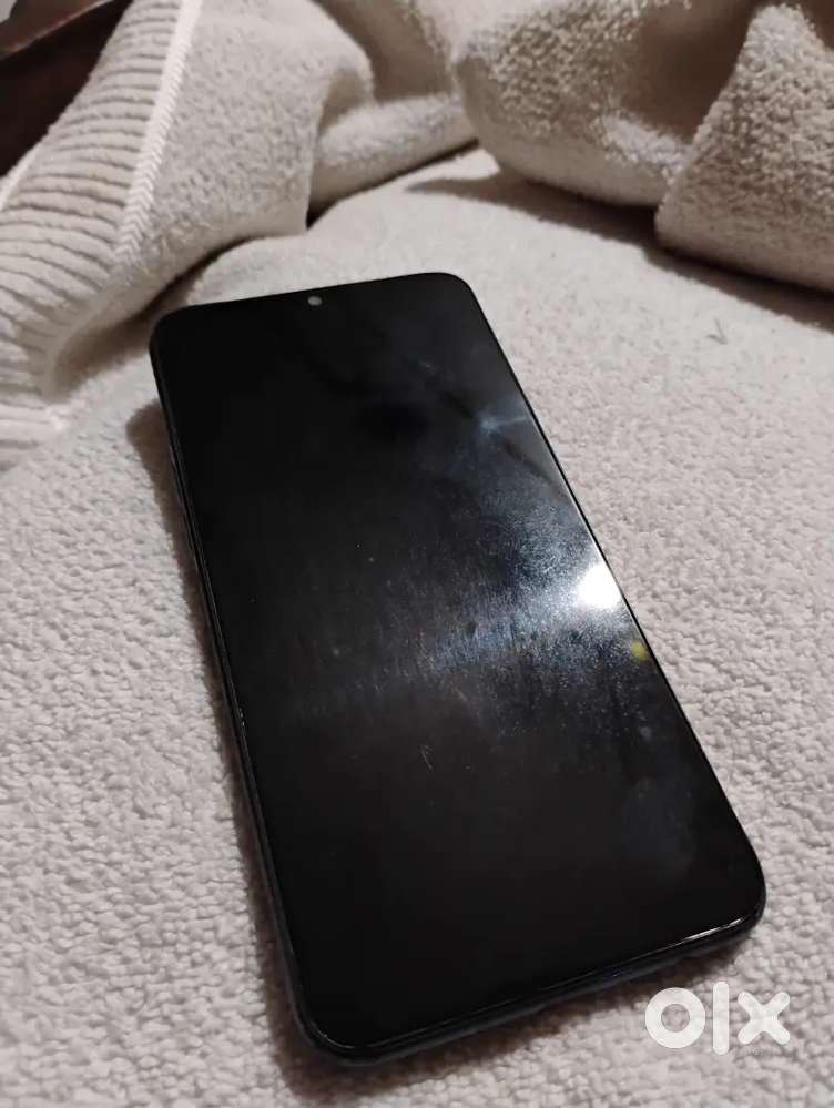 Realme3  Ram- 3GB Rom-32 4G