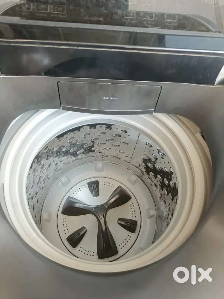 Whirlpool 7.5 kg fully automatic washing  4 year old in good condition