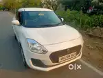 Maruti Suzuki Swift VXi + Manual, 2018, Petrol