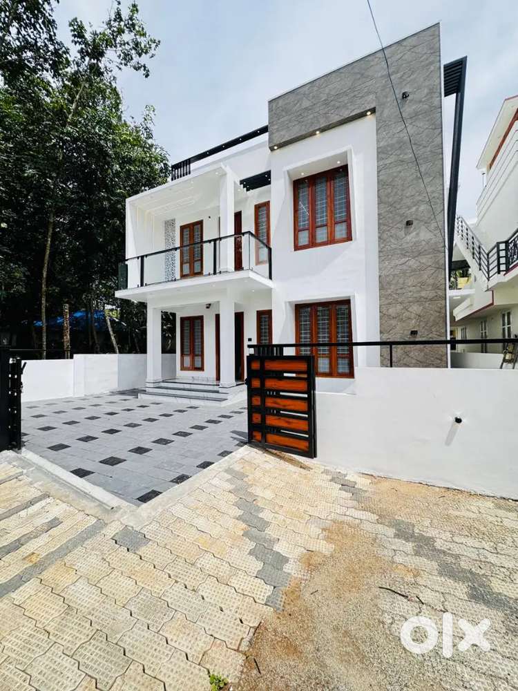 5cent 4bhk Thirumala magattukadavu Tvm