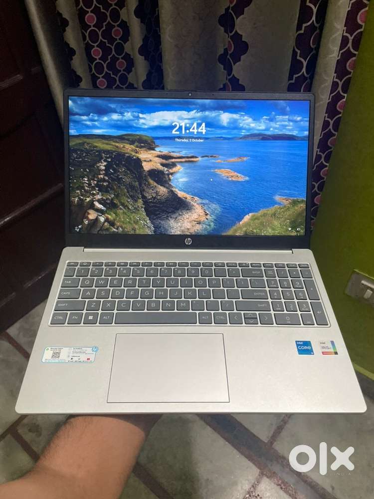 HP 15 (5 days old) 13gen i5 16gb ram 512gb ssd