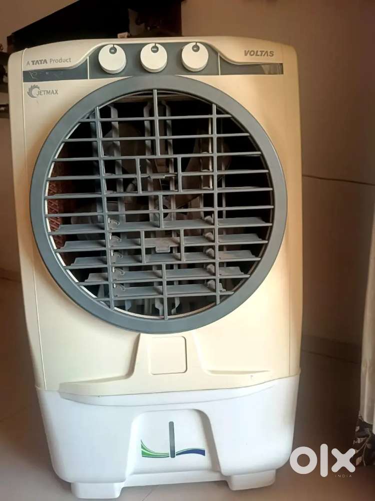 Voltas 54L Desert Air Cooler (White Jetmax 54)