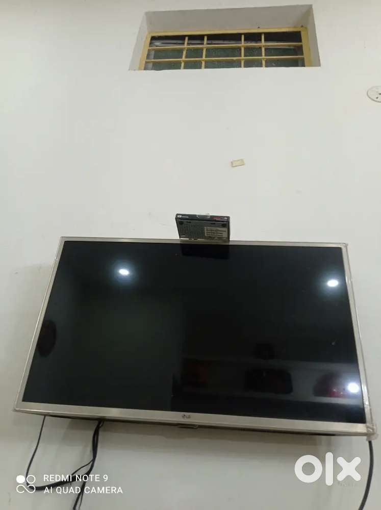 LG 32 inch LED