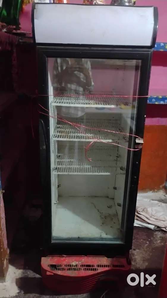 Cold drink frigd good condition
