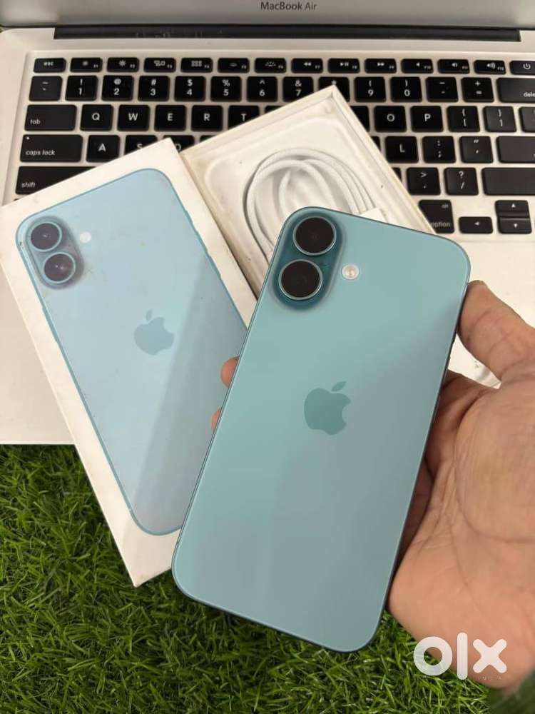 Selling MY 3 Month Old iPhone 16 With Brand New Condition, Urgent Sale