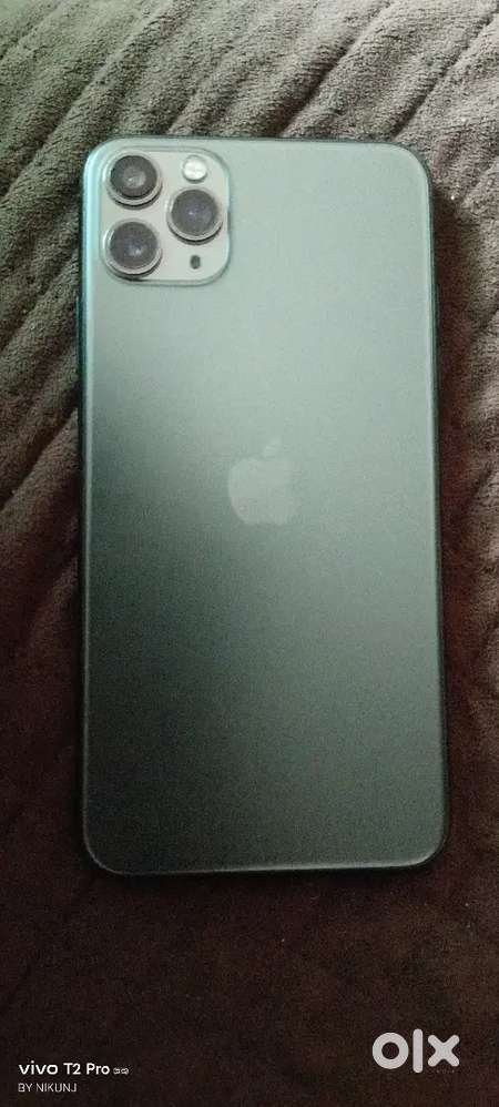 iPhone 11 pro max battery health - 74%