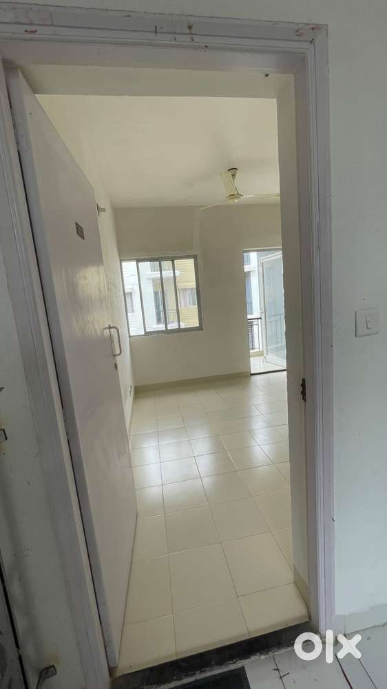 1BHK in best condition with lights,Fan and Bed