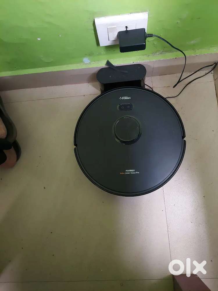VCM CLNR FORBES LVAC VOICE PRO ROBOT Cleaner