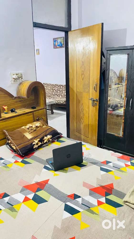 Pg for boys indrapuram Rs.7500