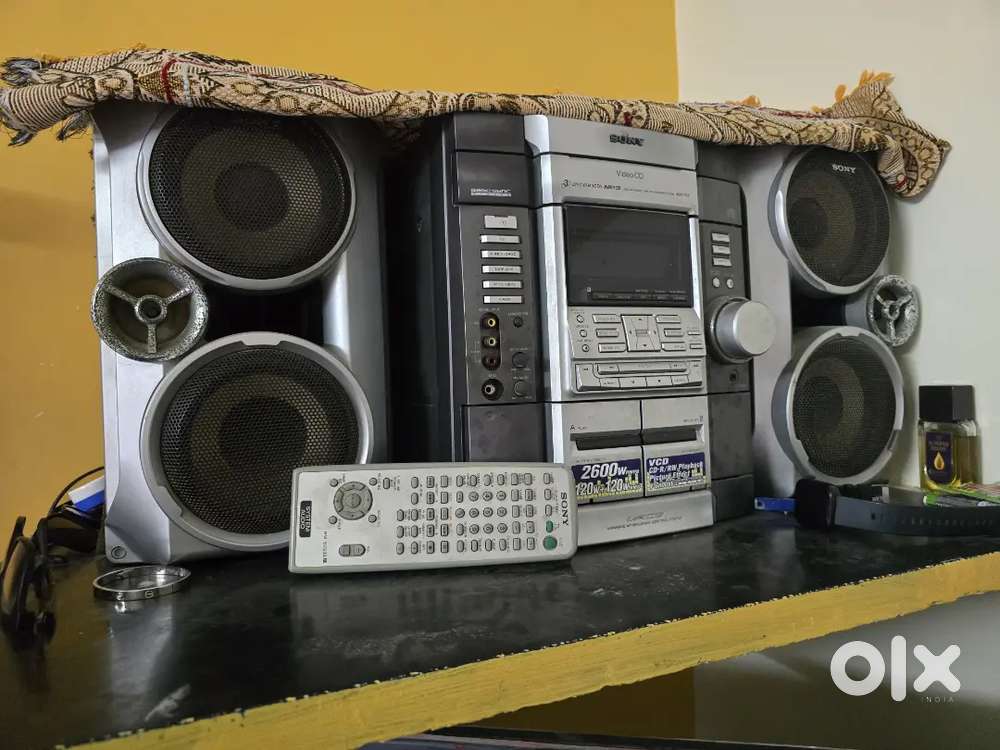 Sony music system with original remote, fm, aux working,