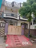 जगदंबा नगर मानस हॉस्पिटल के सामने 30 फीट रोड पर 25 * 75 में बना हुआ