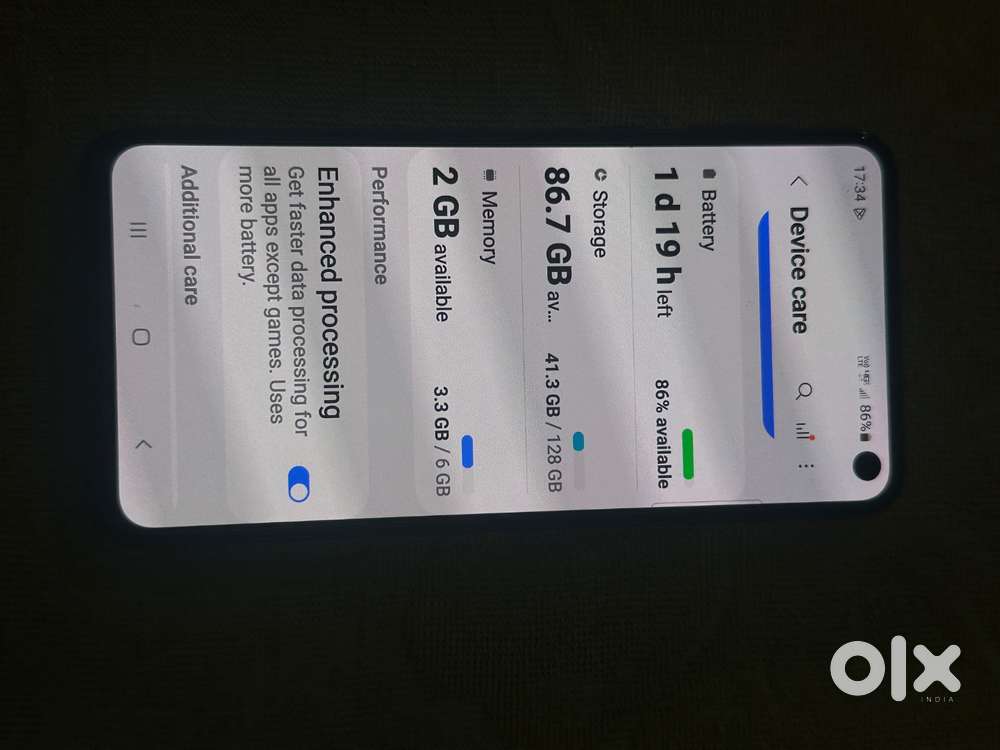 Samsung S10e - Like Brand New..