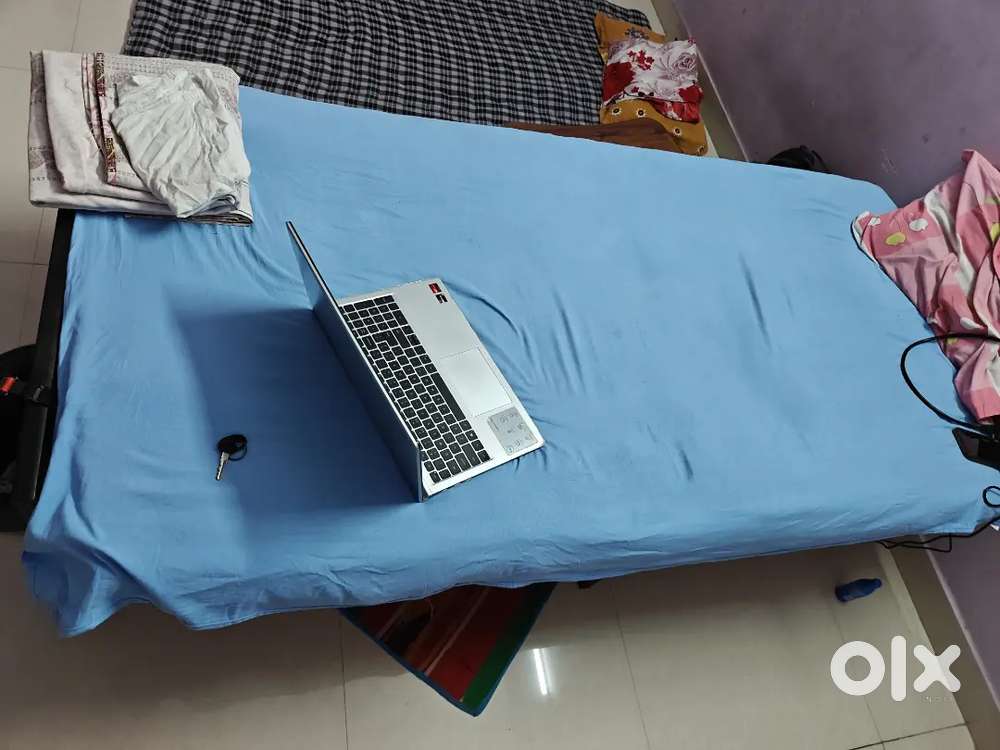 Bed with mattress,pillow and bed sheets(2)
