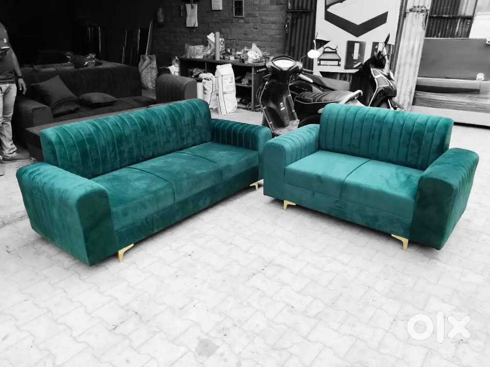 New 3 & 2 sofa.id194.vo