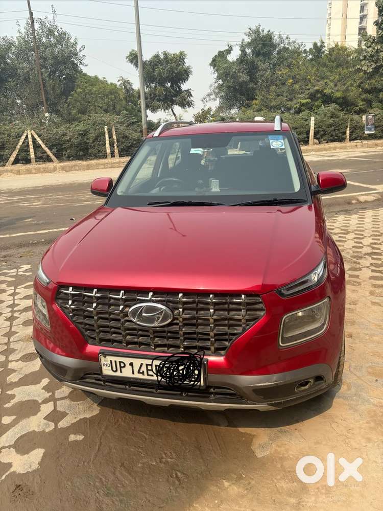 Hyundai Venue 2021 Petrol Well Maintained