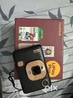 FujiFilm Instax Liplay Mini